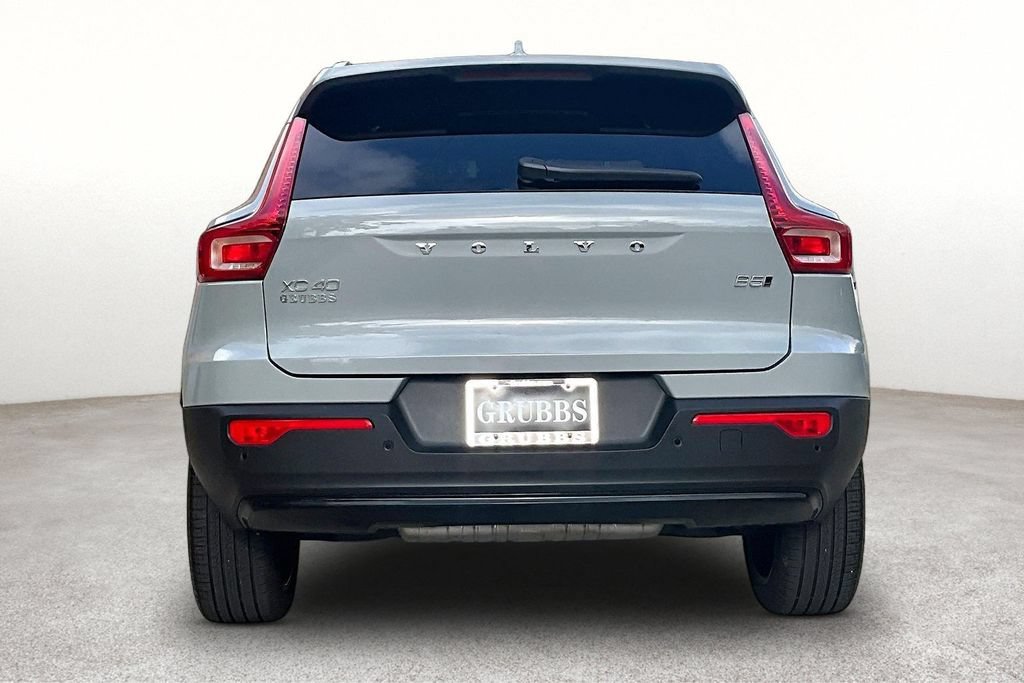 Certified 2026 Volvo XC40 B5 Ultra AWD/4WD image 5