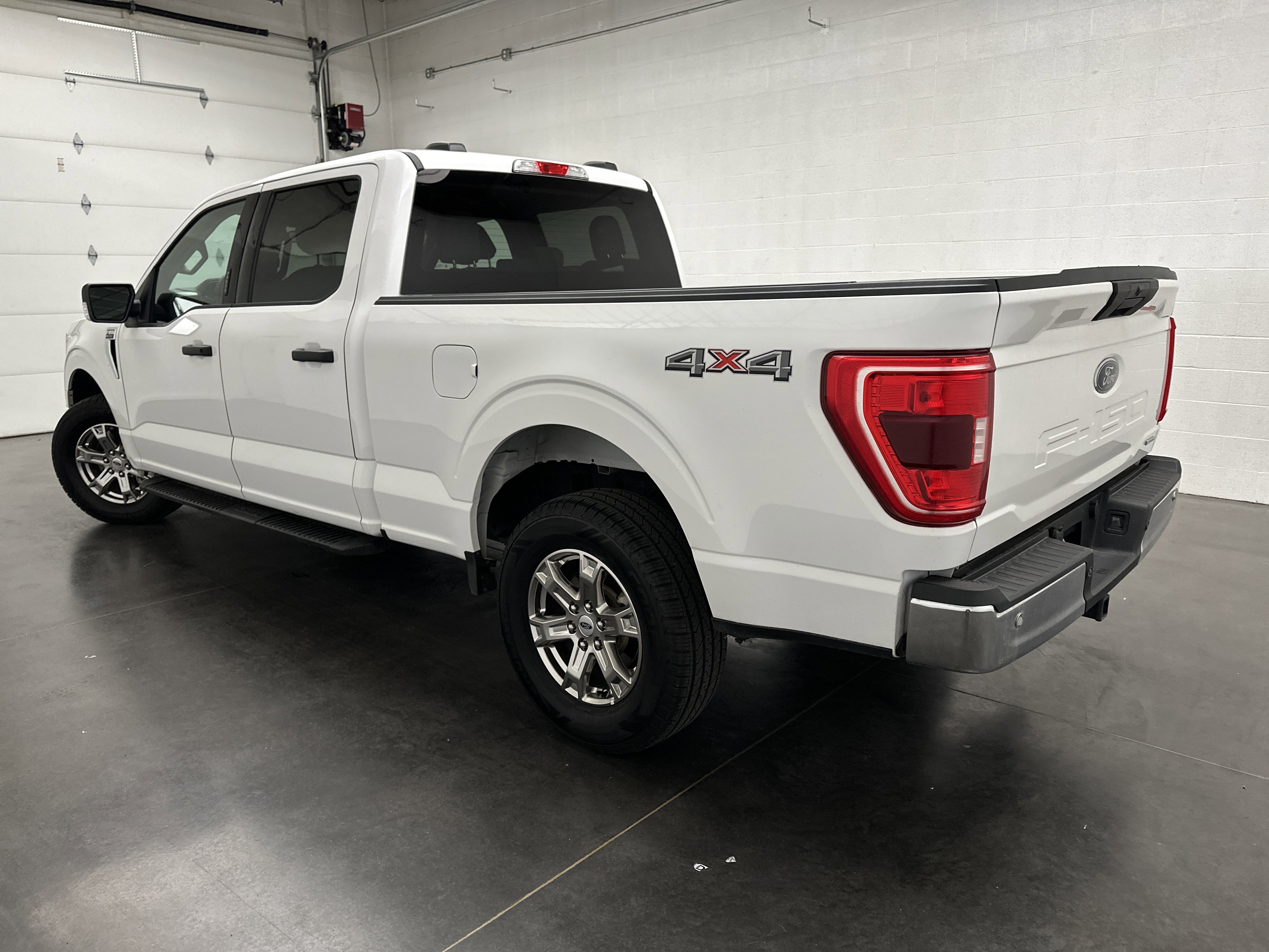 Used 2021 Ford F150 XLT w/ Equipment Group 301A Mid image 8