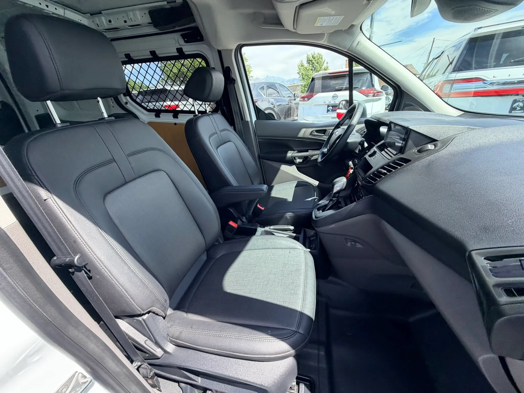 Used 2022 Ford Transit Connect XL FWD image 22