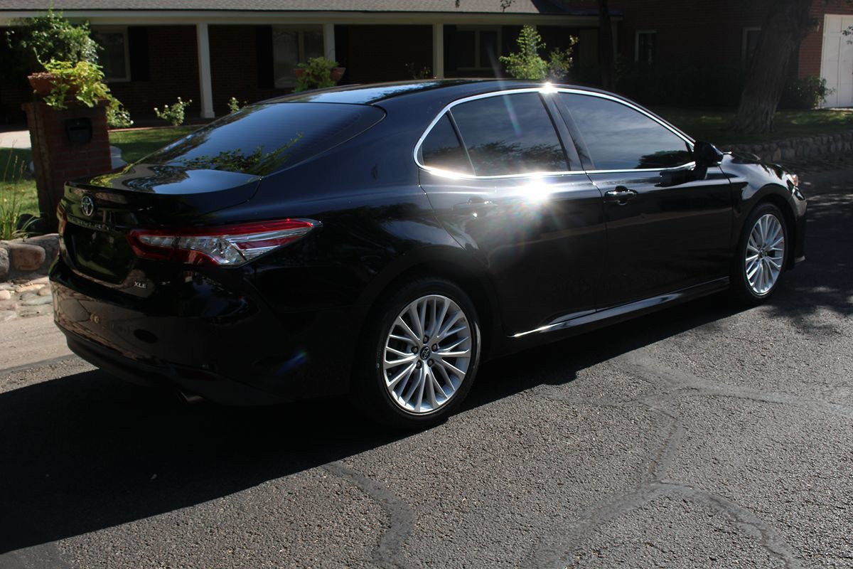 Used 2018 Toyota Camry XLE FWD image 6