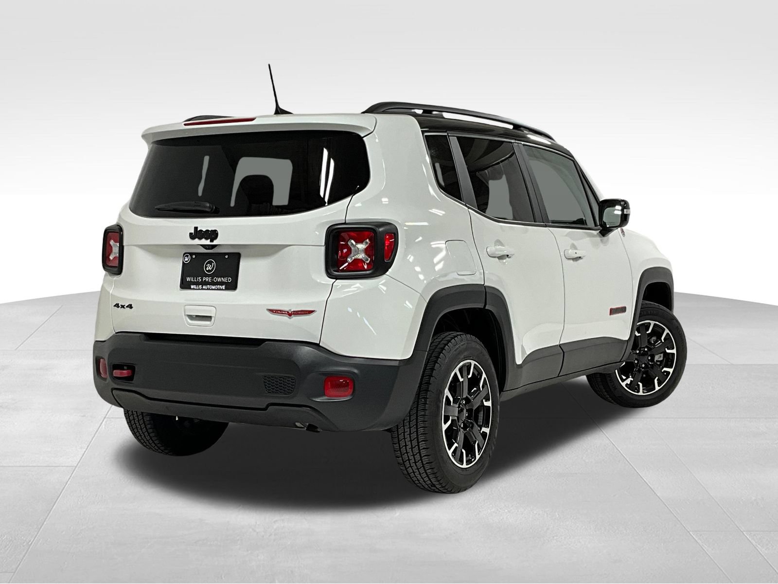 Used 2023 Jeep Renegade Trailhawk AWD/4WD image 5