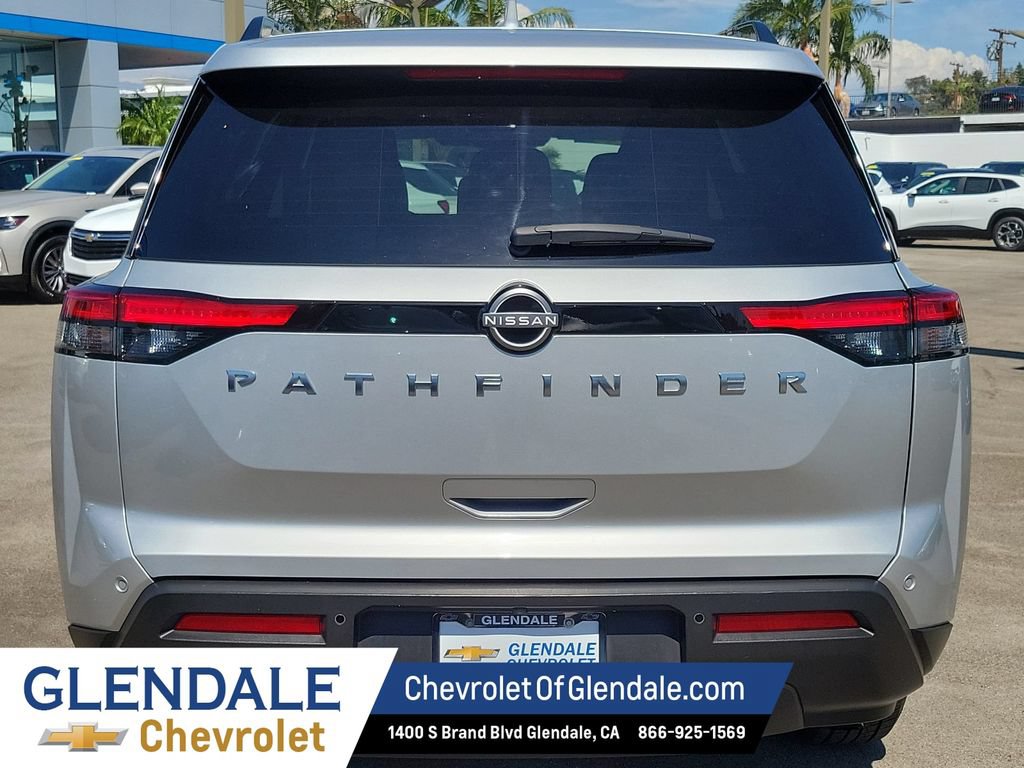 Used 2025 Nissan Pathfinder SV FWD image 12
