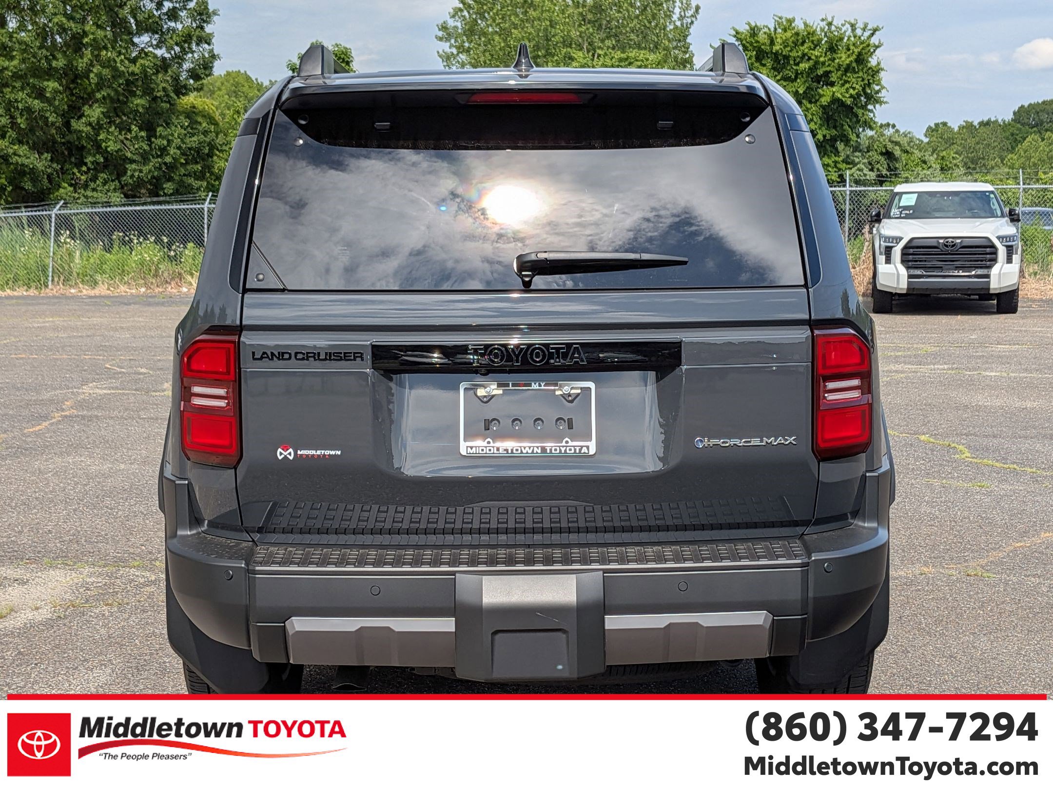 Used 2025 Toyota Land Cruiser w/ Premium Package AWD/4WD image 4