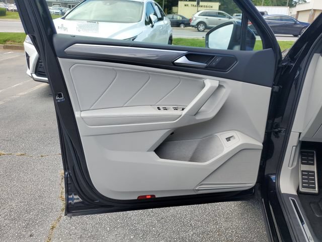 Certified 2024 Volkswagen Tiguan SE R-Line FWD image 21