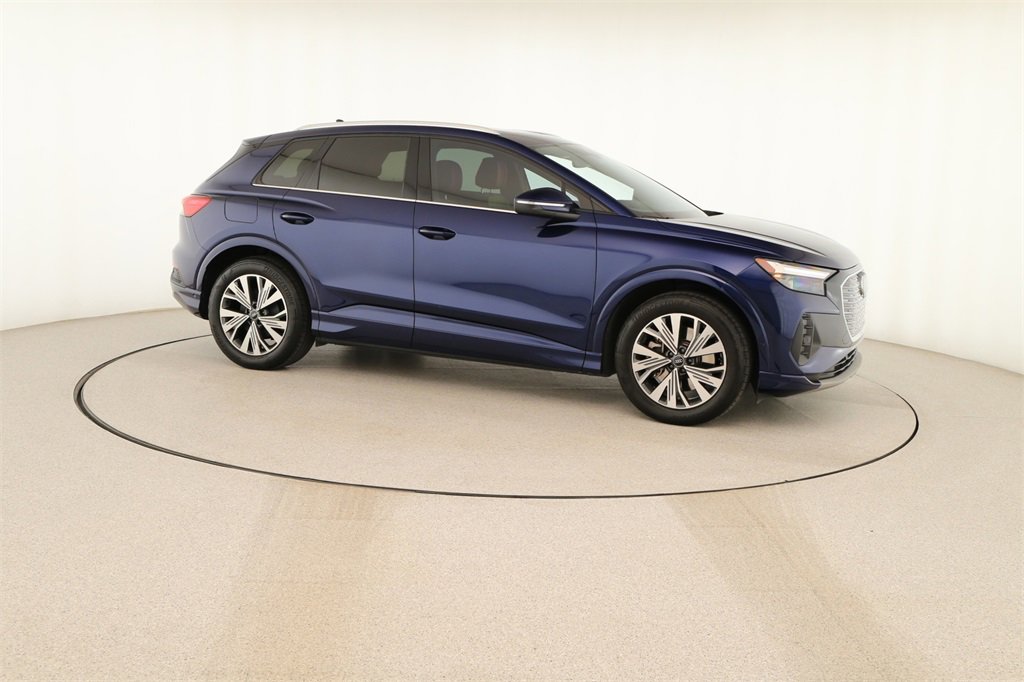 Used 2023 Audi Q4 e-tron Premium Plus w/ Premium Plus image 9