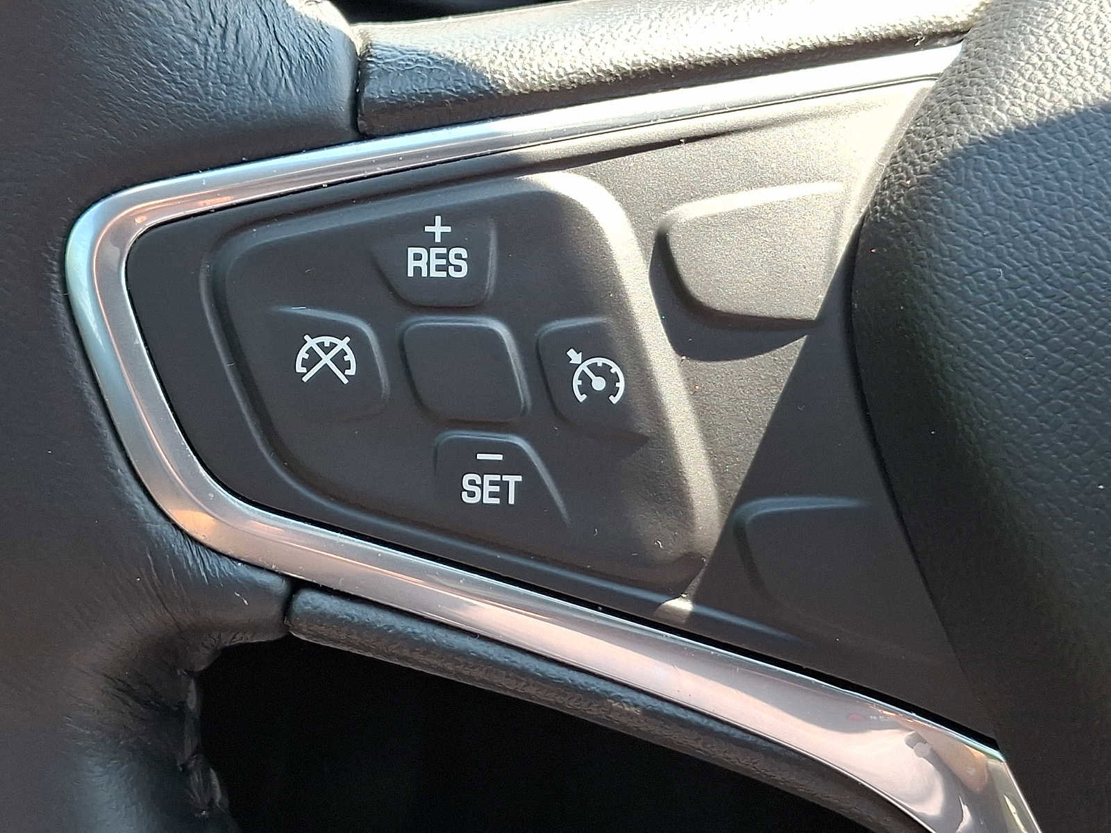 Used 2016 Chevrolet Malibu LT FWD image 22