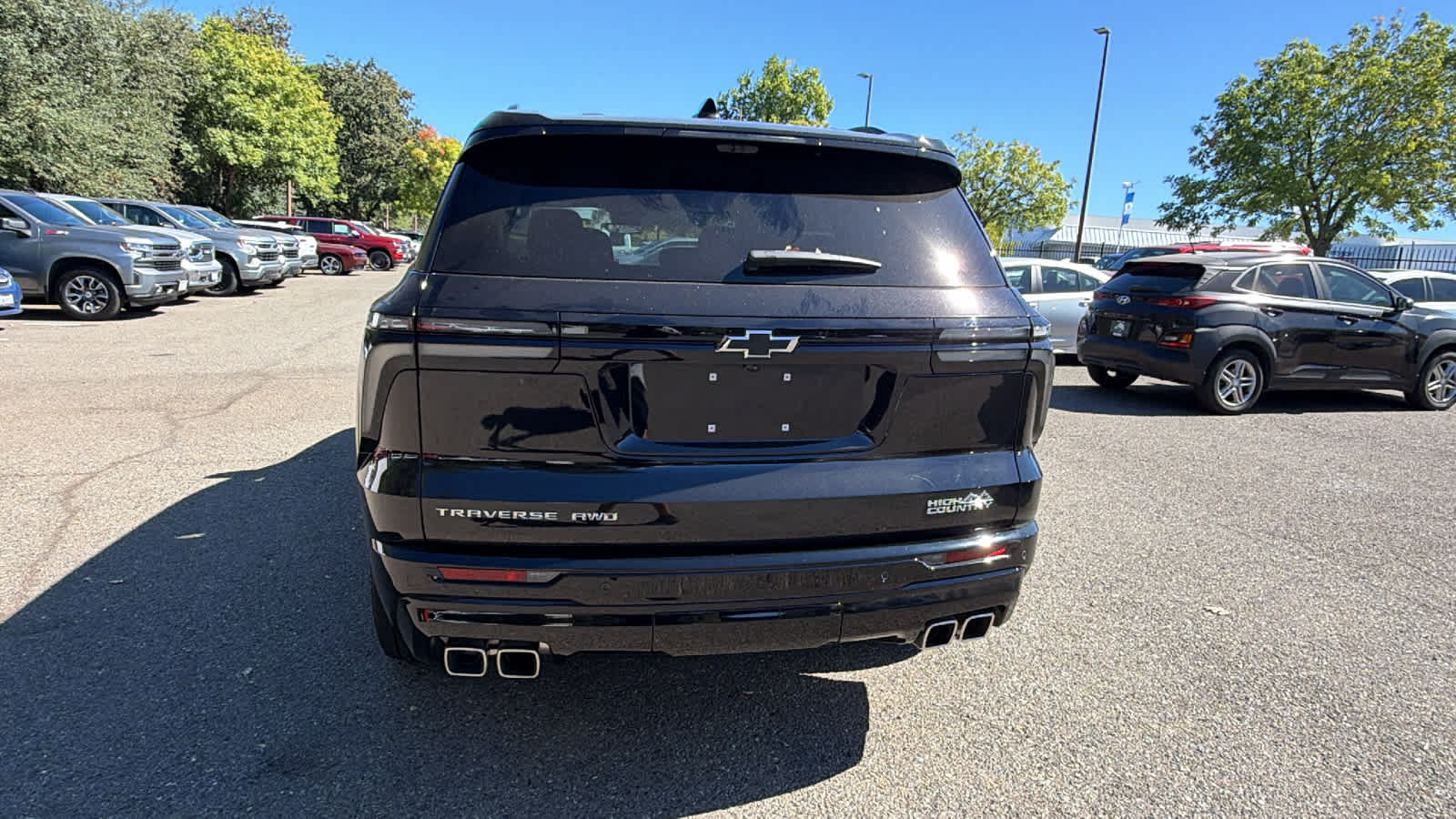 Used 2025 Chevrolet Traverse High Country w/ LPO, Floor Liner Package AWD/4WD image 6