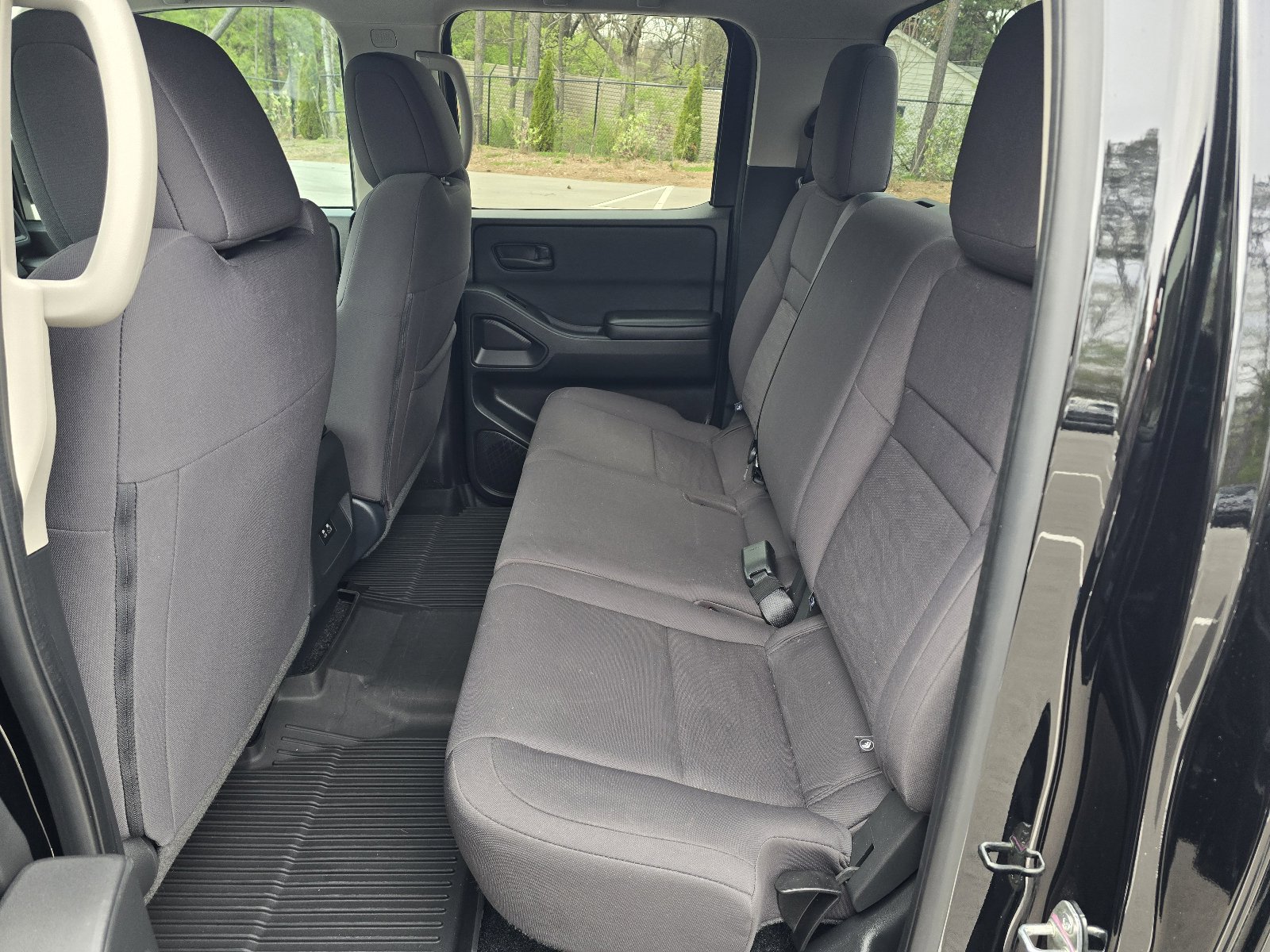 Used 2025 Nissan Frontier S image 11