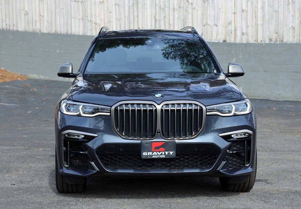 Used 2022 BMW X7 M50i w/ Cold Weather Package image 10