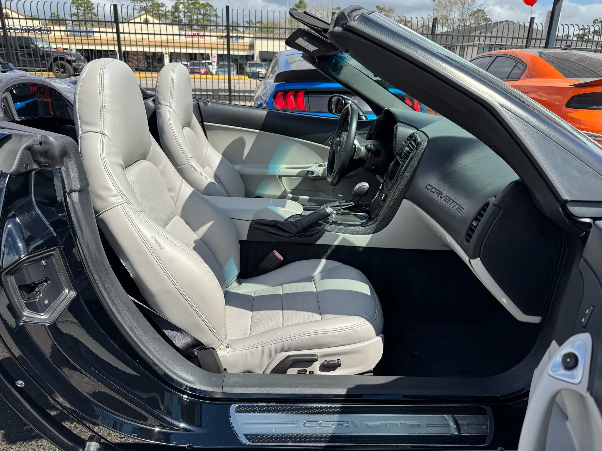 Used 2009 Chevrolet Corvette Convertible w/ Preferred Equipment Group RWD image 20