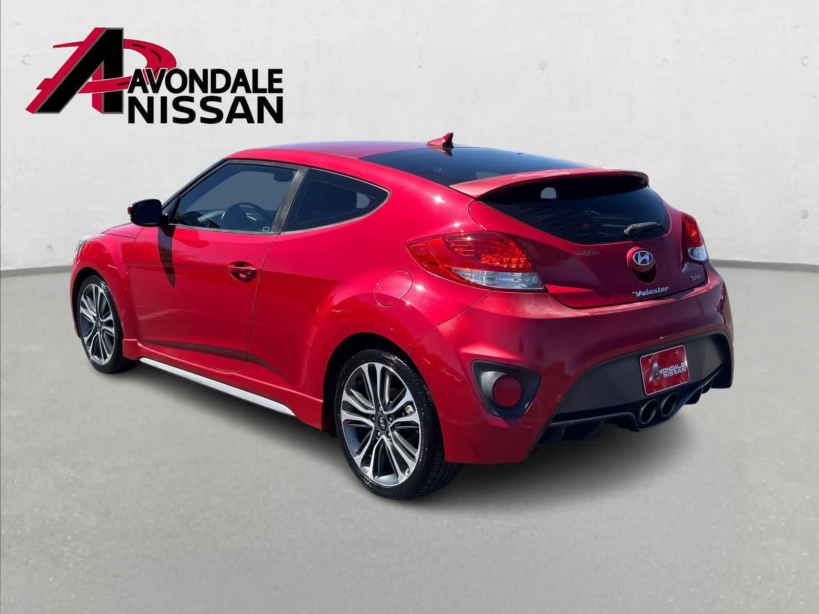 Used 2017 Hyundai Veloster Turbo image 4
