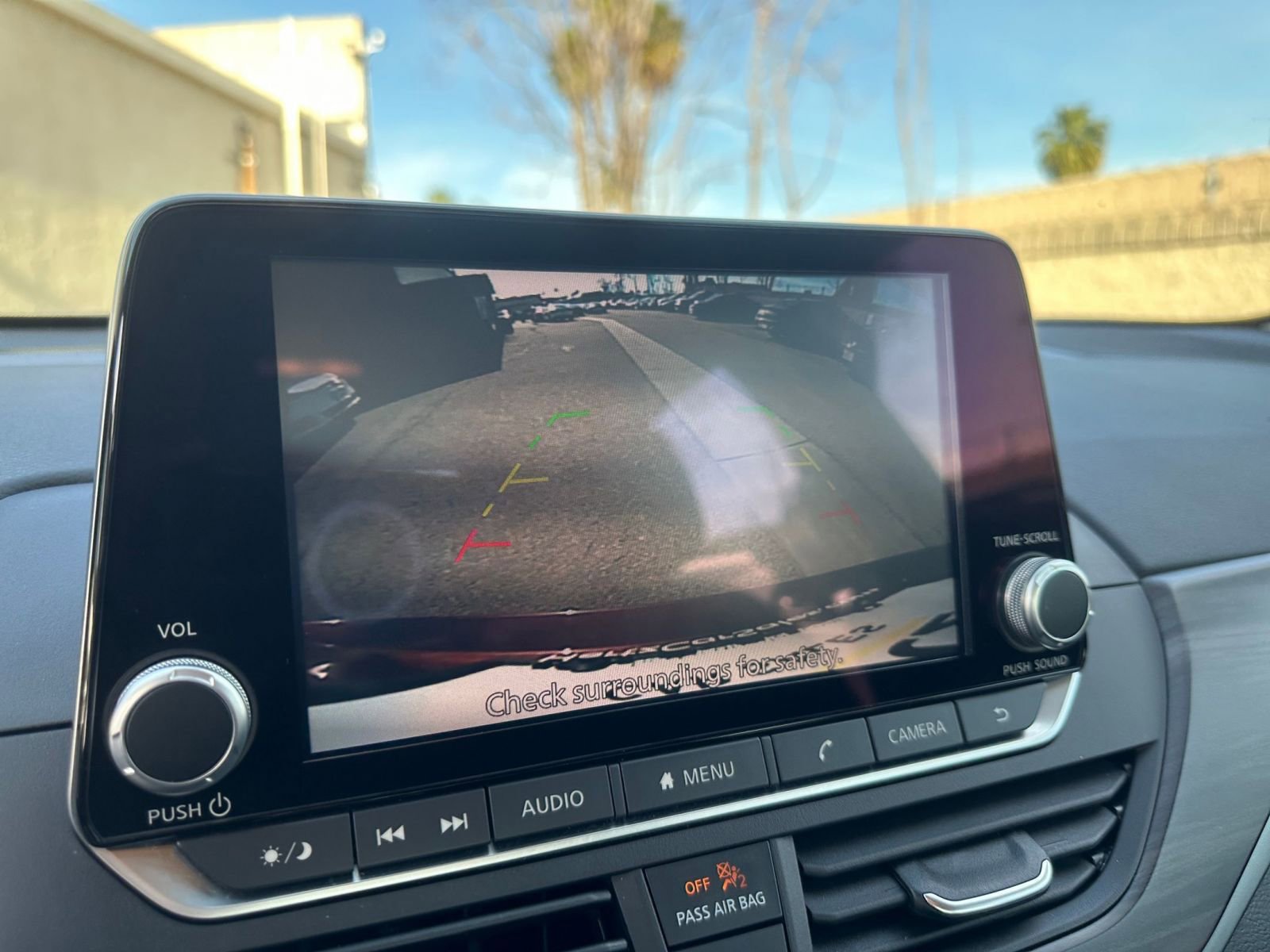 Used 2025 Nissan Altima 2.5 SV FWD image 27