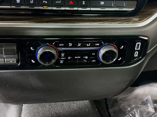 New 2026 Chevrolet Silverado 3500 LT image 16