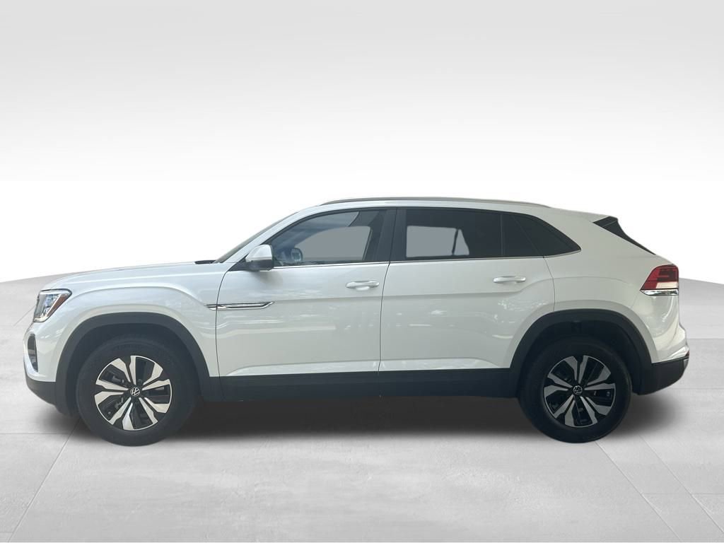 New 2026 Volkswagen Atlas Cross Sport SE image 2