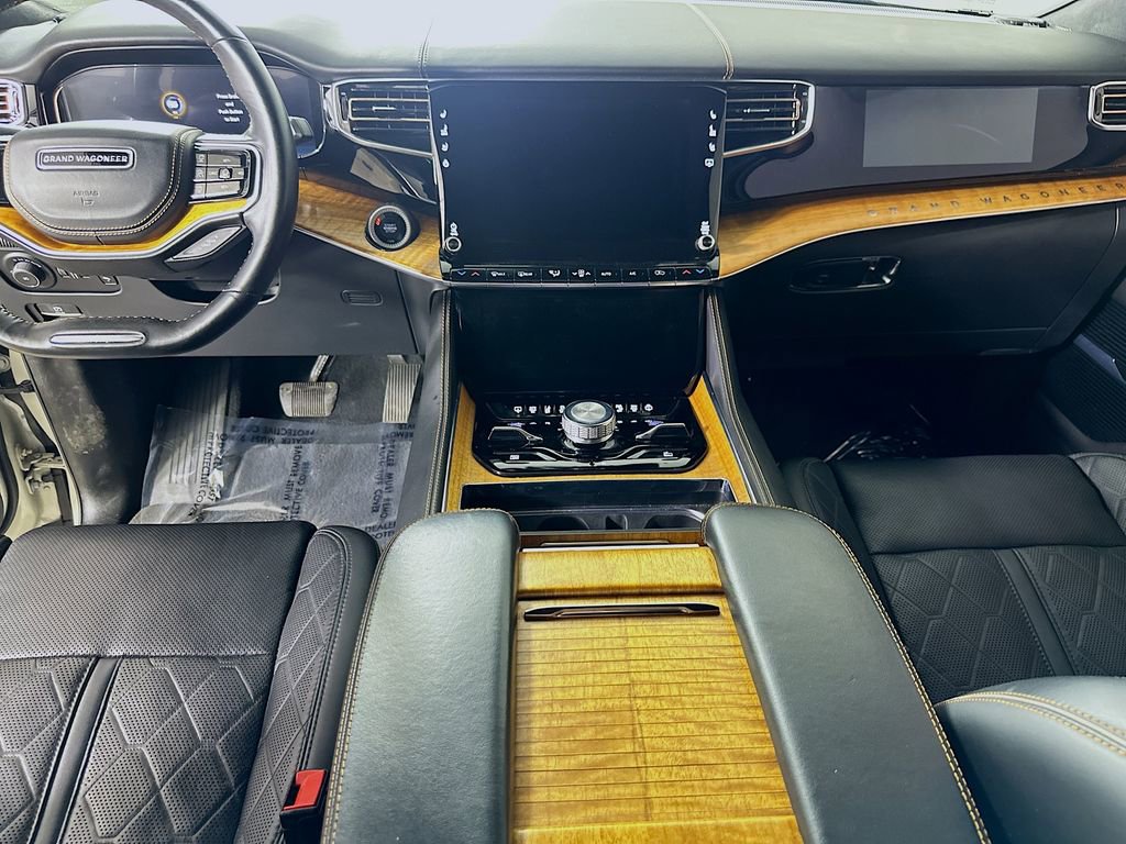 Used 2022 Jeep Grand Wagoneer Series III image 19