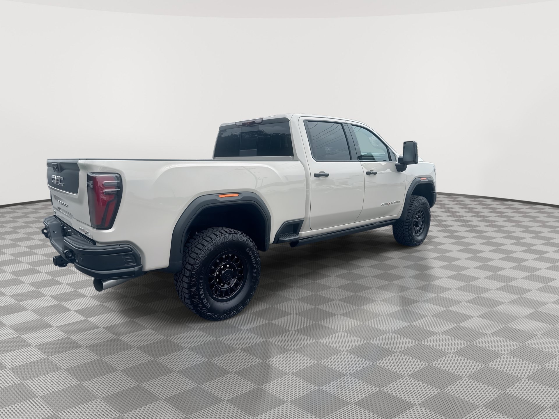 New 2026 GMC Sierra 2500 AT4X w/ AT4X AEV Edition AWD/4WD image 8