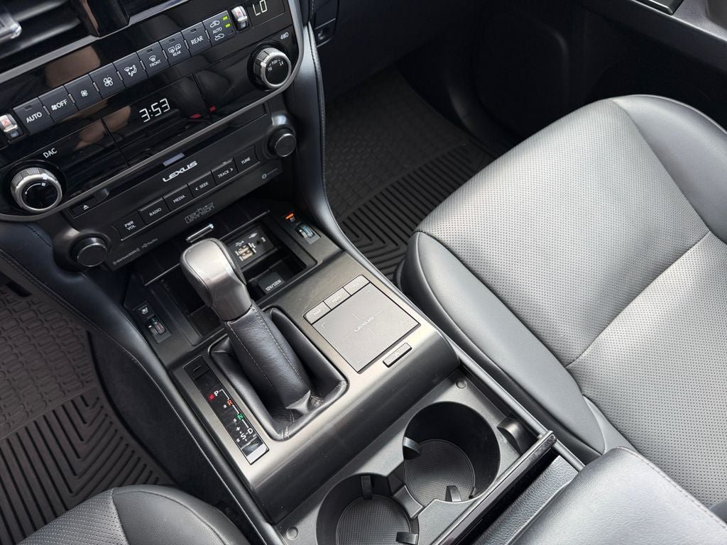 Used 2022 Lexus GX 460 Premium w/ Accessory Package AWD/4WD image 18