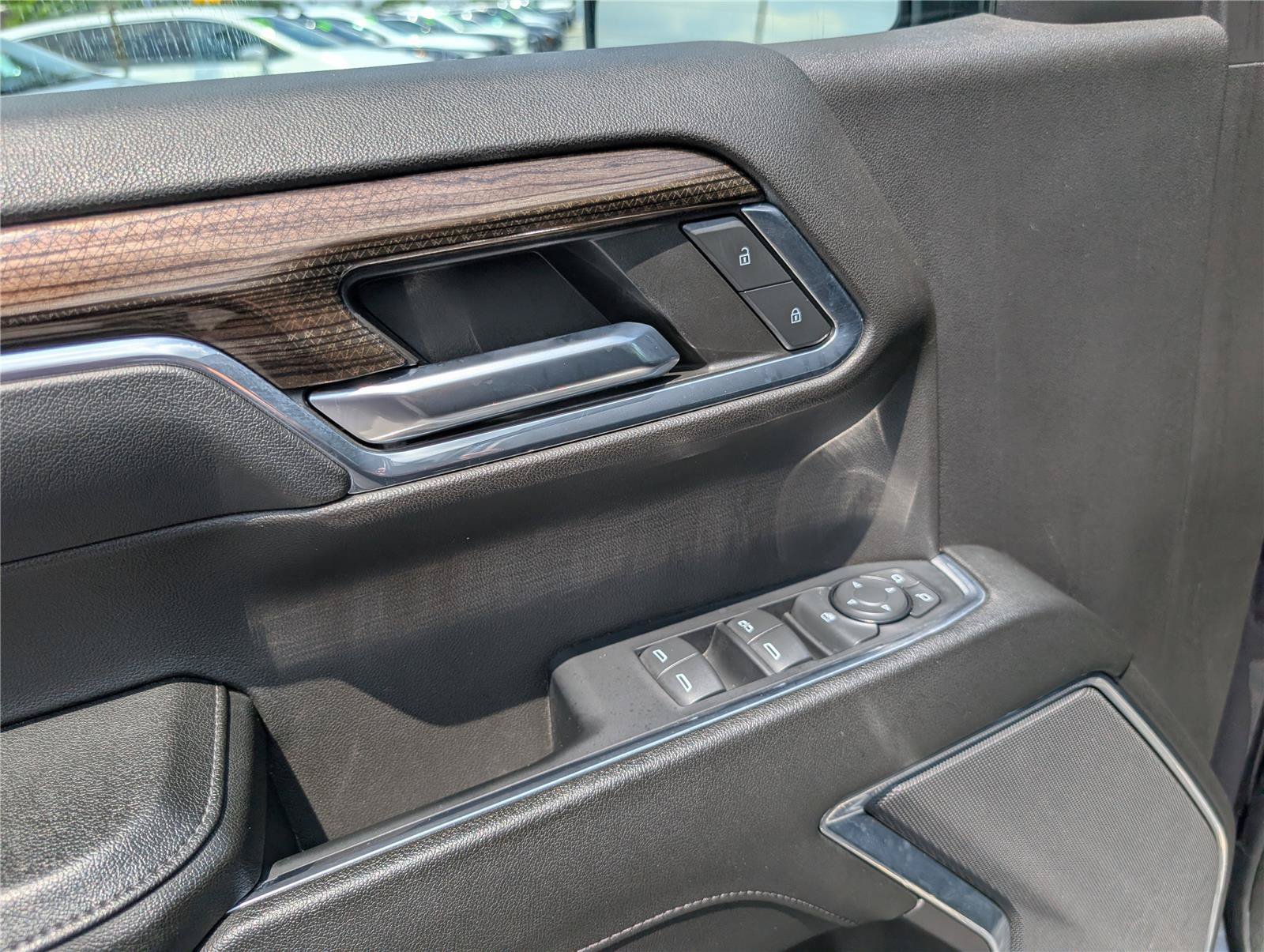 Used 2024 Chevrolet Silverado 1500 LT AWD/4WD image 19