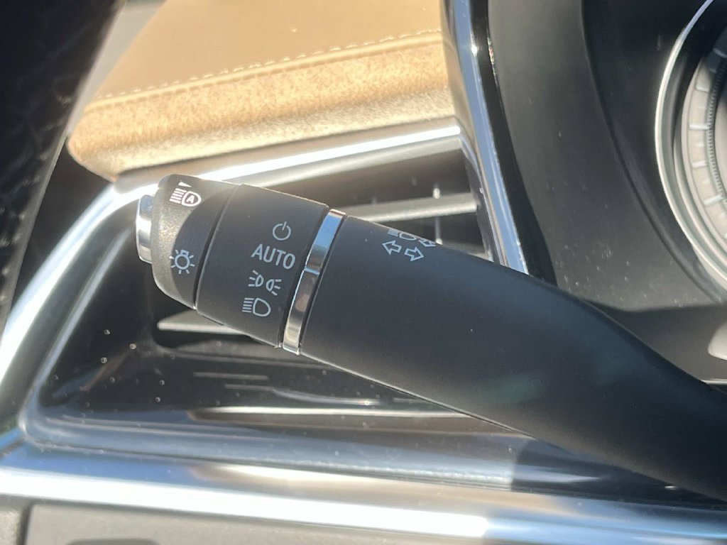Used 2025 Cadillac XT6 Premium Luxury w/ Platinum Package FWD image 43