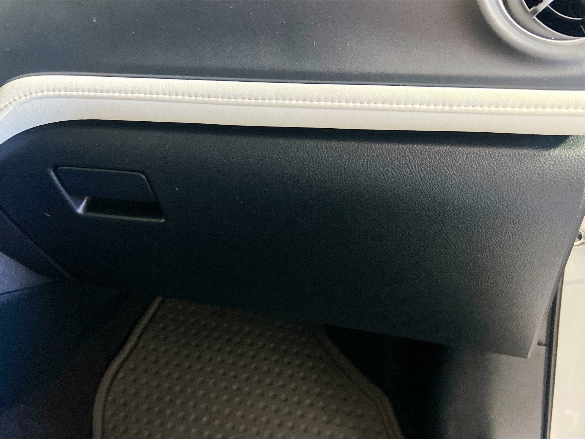 Used 2018 Toyota Corolla iM image 34