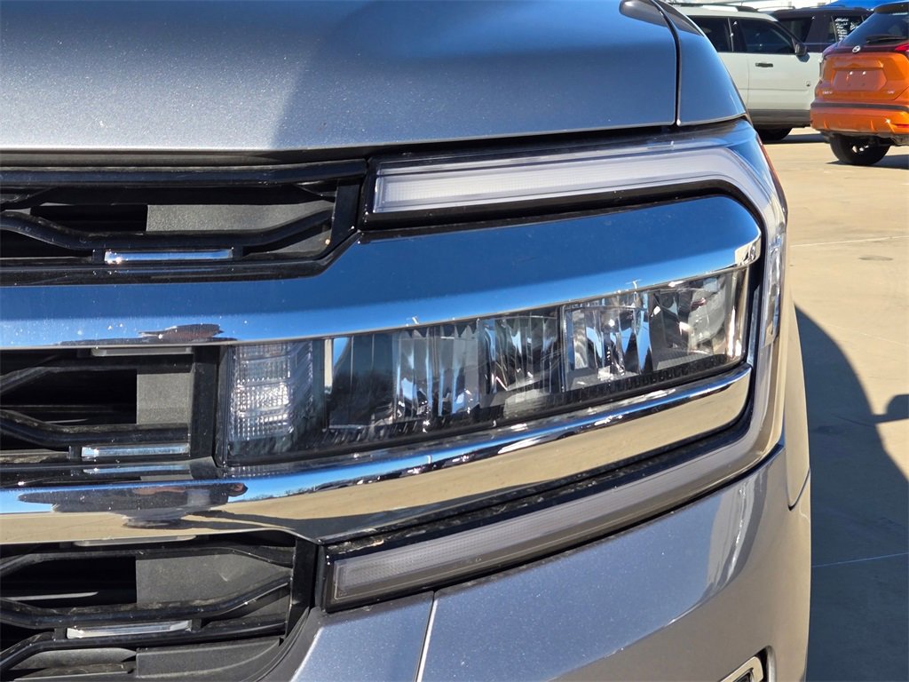 Used 2024 Ford Expedition Limited image 23