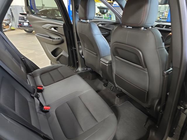 Used 2023 Chevrolet TrailBlazer RS w/ Convenience Package image 15