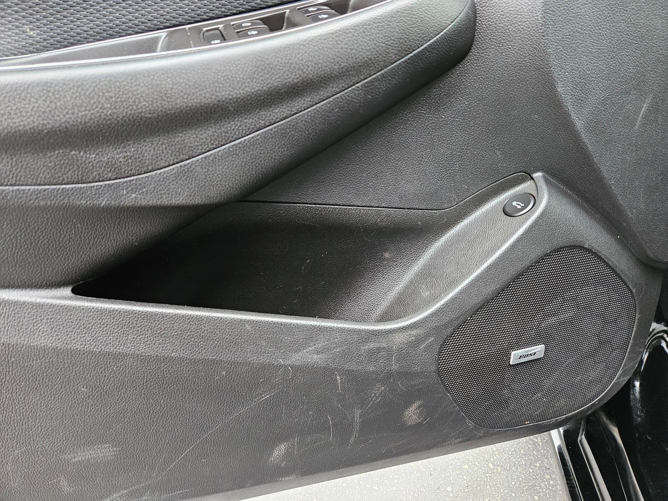 Used 2016 Chevrolet Cruze LT w/ Sun And Sound Package image 15