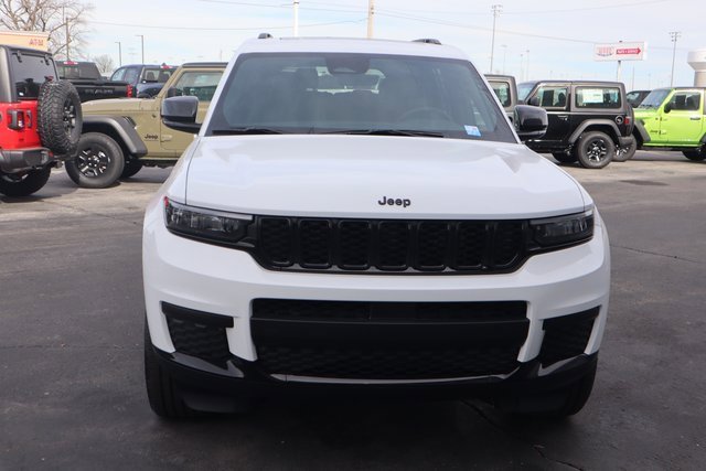 New 2025 Jeep Grand Cherokee L Altitude image 20