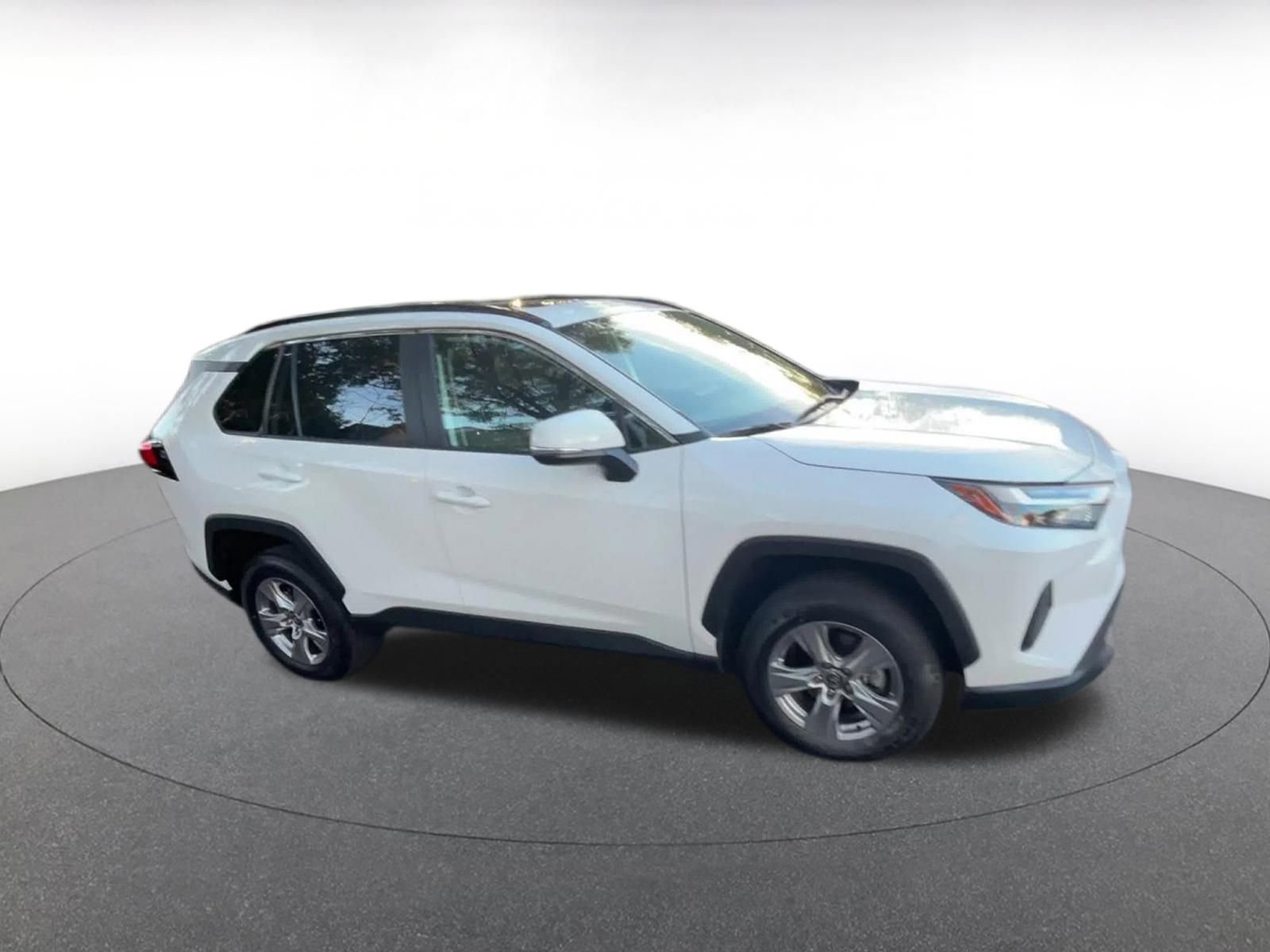 Used 2025 Toyota RAV4 XLE video 2