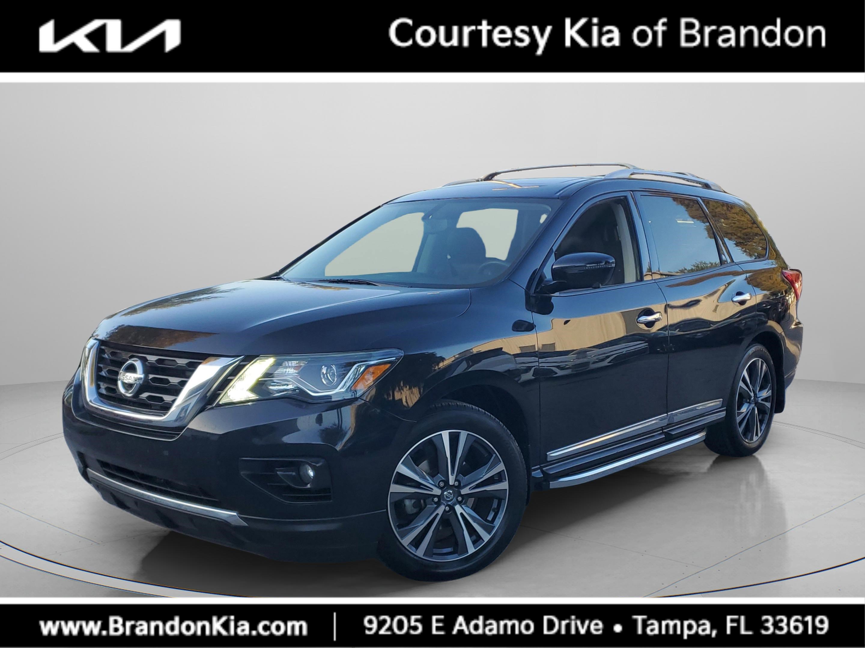 Used 2020 Nissan Pathfinder Platinum image 1