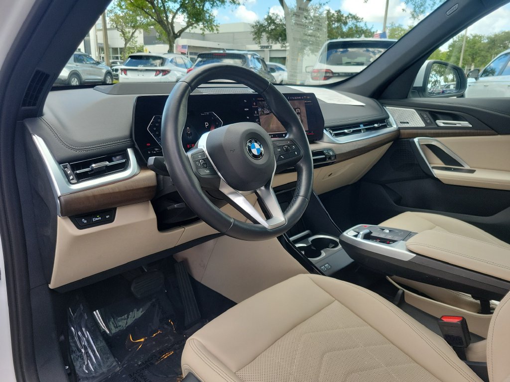 Used 2024 BMW X1 xDrive28i w/ Premium Package AWD/4WD image 16