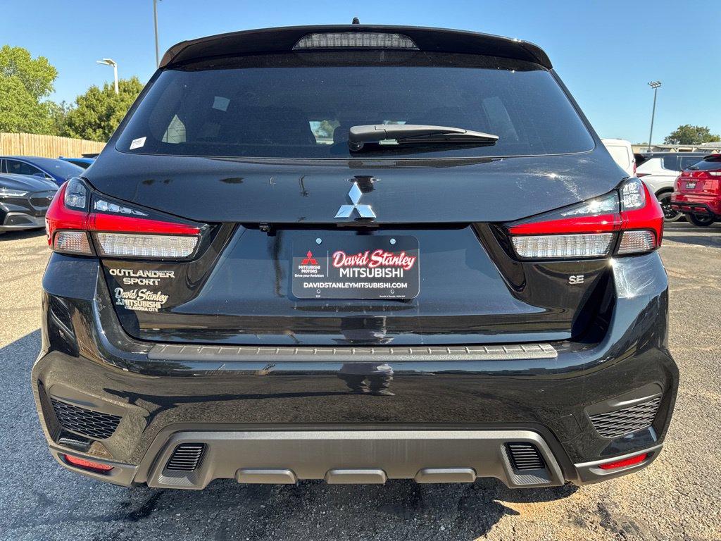 New 2027 Mitsubishi Outlander Sport SE FWD image 5