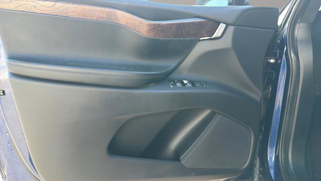 Used 2019 Tesla Model X 75D image 18