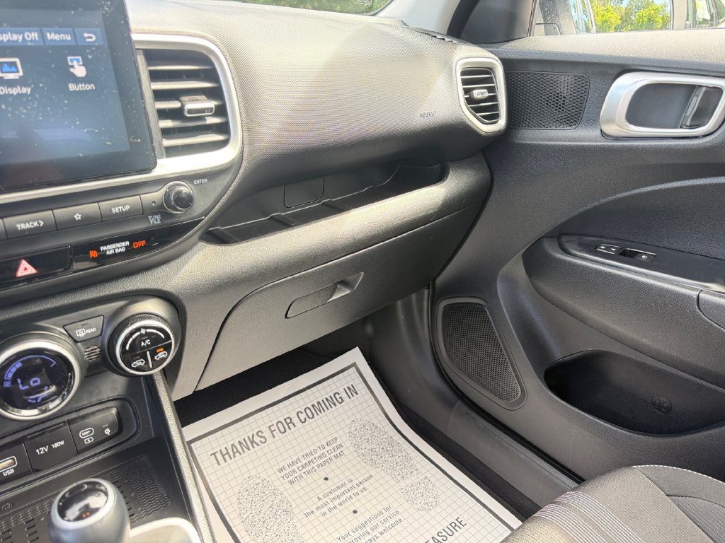 Certified 2026 Hyundai Venue SEL FWD image 28