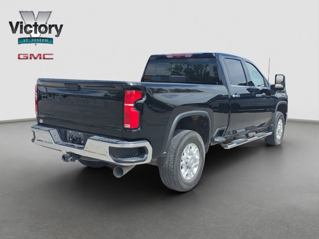 Used 2024 Chevrolet Silverado 3500 LTZ w/ LTZ Premium Package AWD/4WD image 16