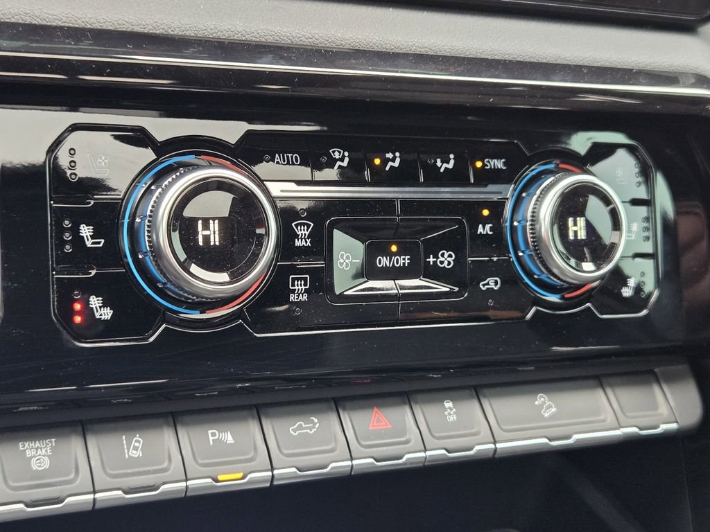 New 2026 GMC Sierra 2500 AT4 w/ AT4 Premium Plus Package image 32