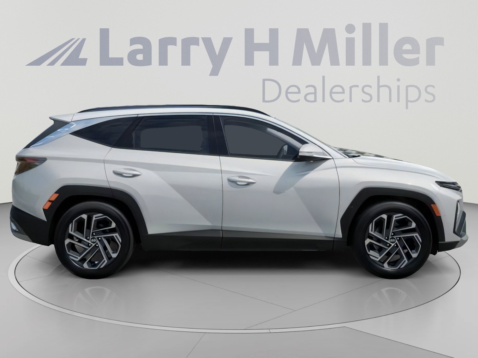 New 2026 Hyundai Tucson Limited w/ Tow & Go Package AWD/4WD image 7