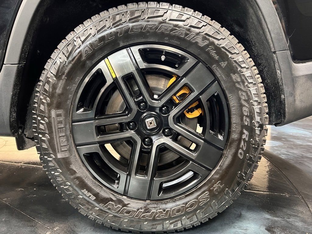 Used 2022 Rivian R1T Adventure image 25