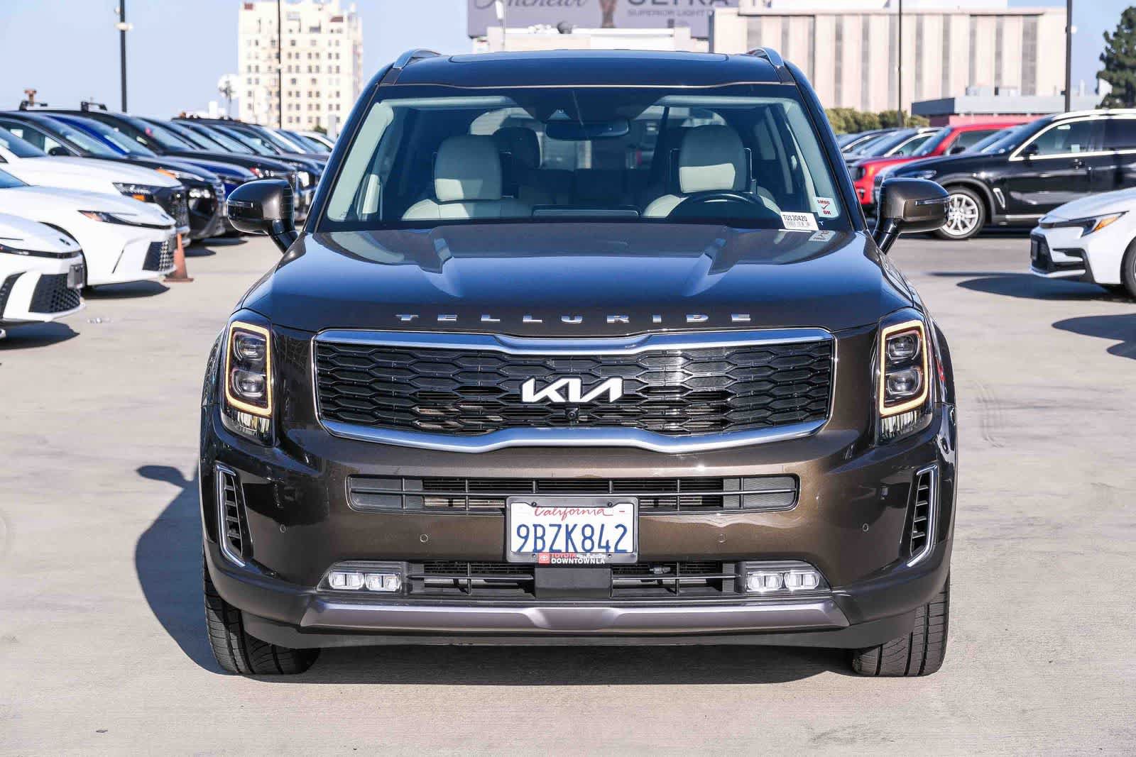 Used 2022 Kia Telluride SX FWD image 2