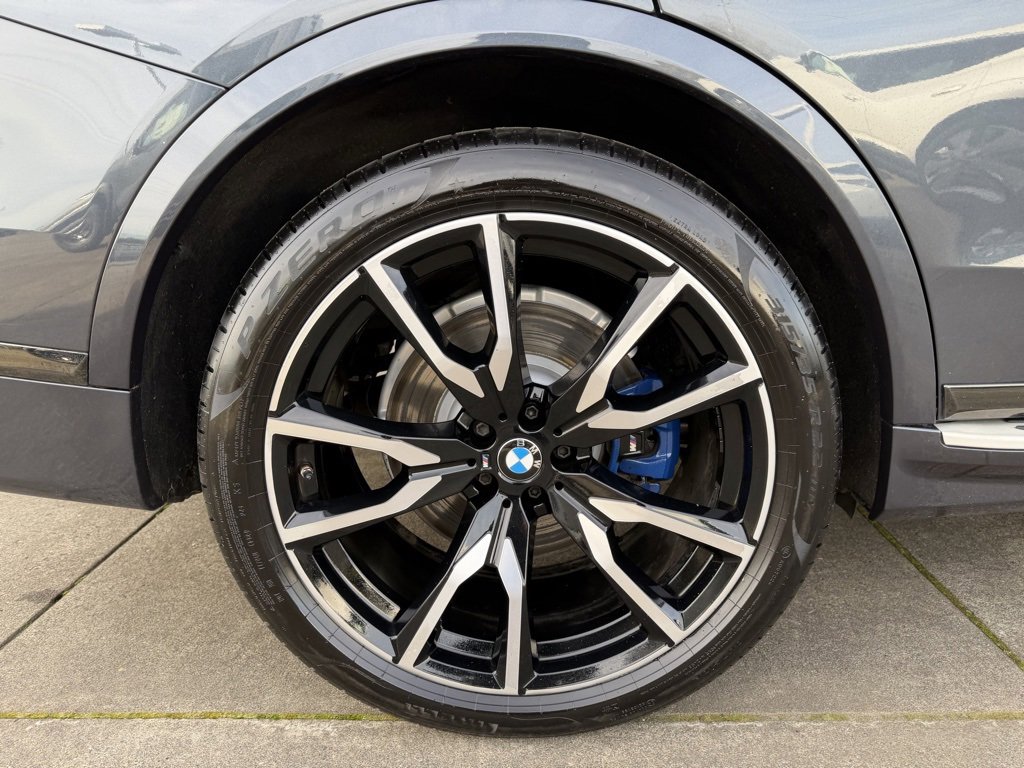 Used 2021 BMW X7 xDrive40i w/ M Sport Package image 9