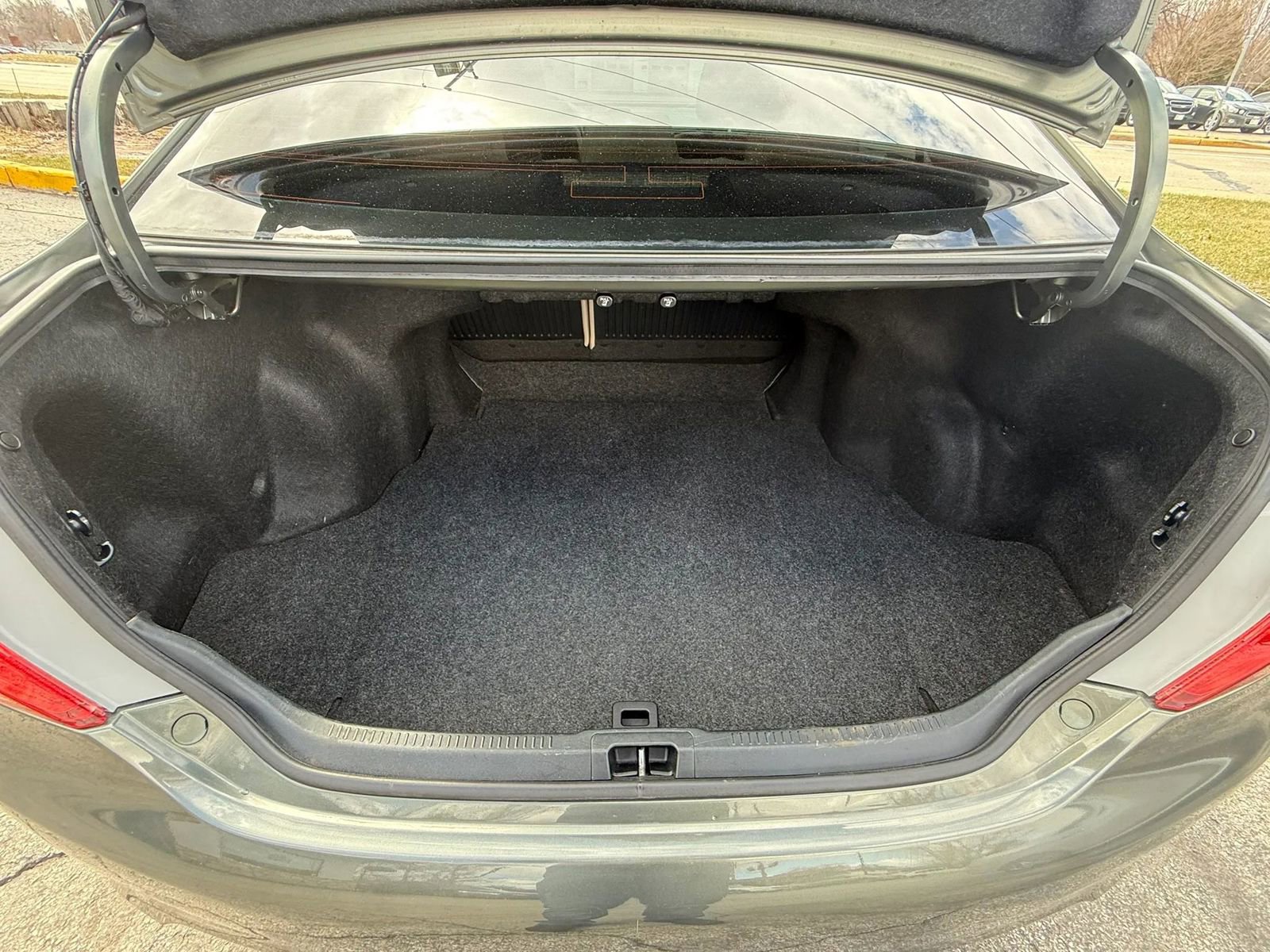 Used 2013 Toyota Camry L image 13