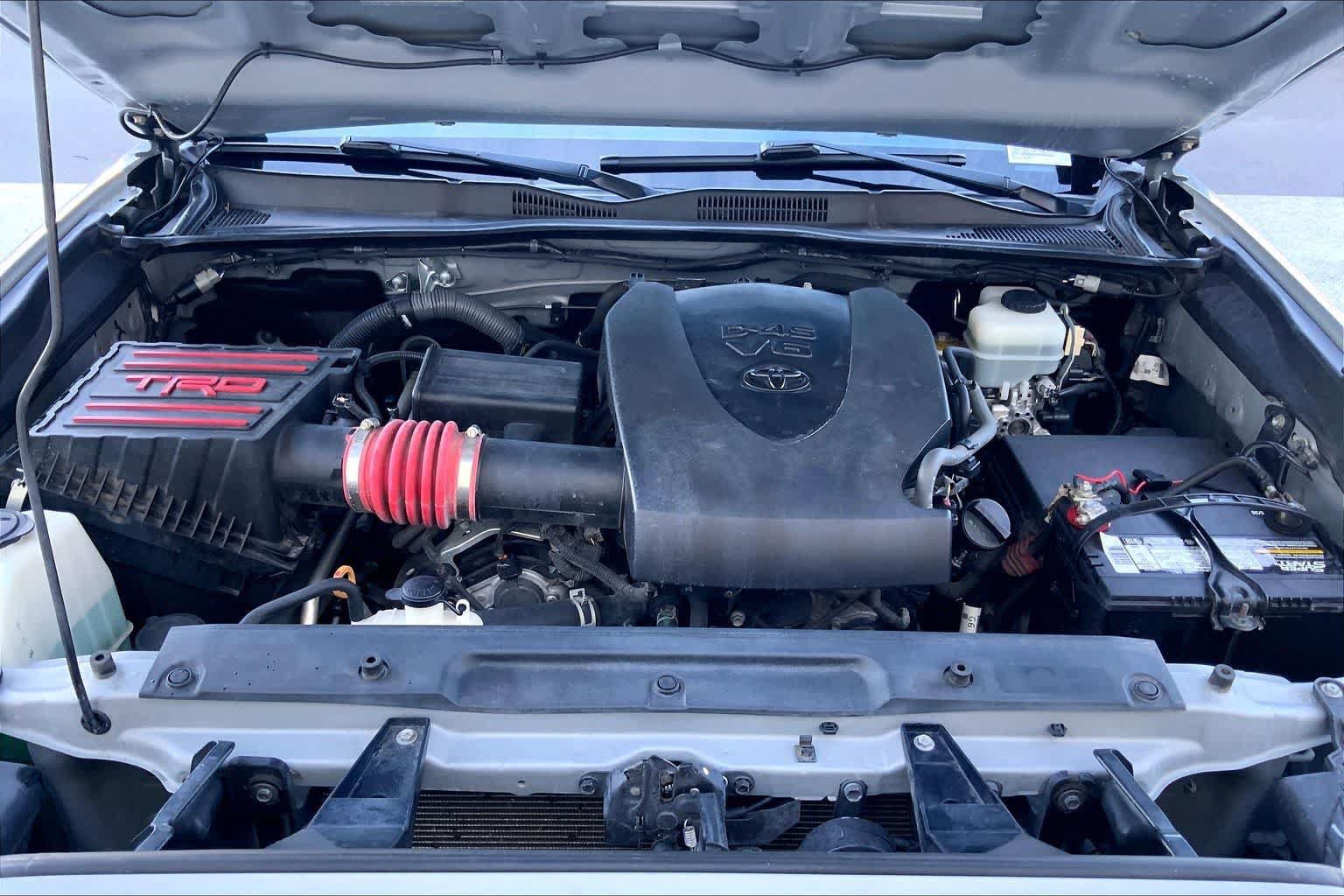 Used 2017 Toyota Tacoma TRD Pro AWD/4WD image 9