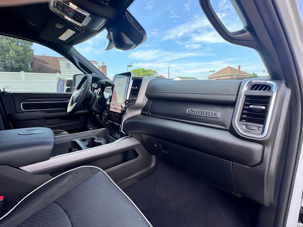 Used 2026 RAM 2500 Laramie AWD/4WD image 18