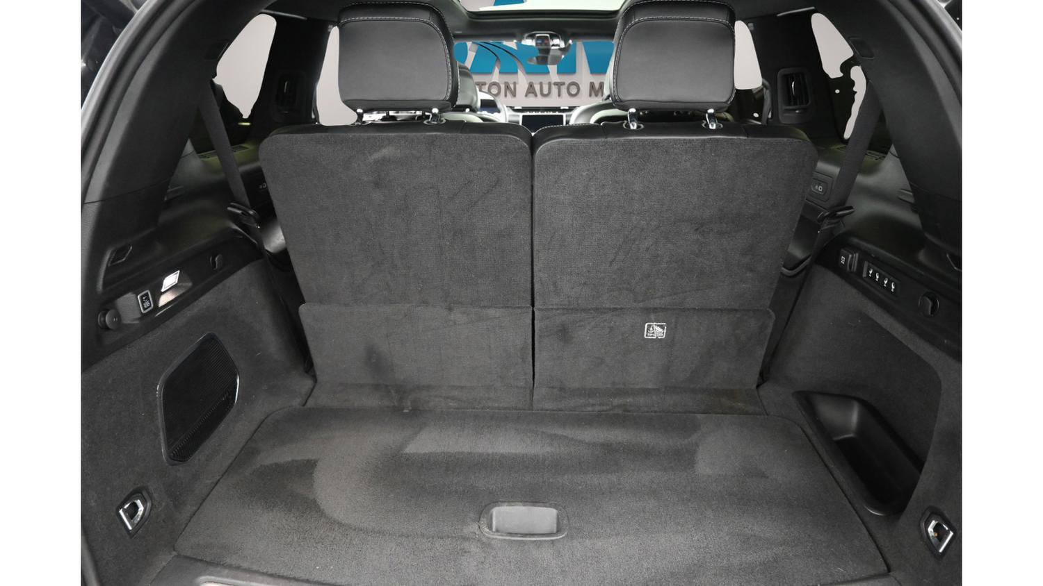 Used 2021 Jeep Grand Cherokee L Overland w/ Luxury Tech Group IV image 8