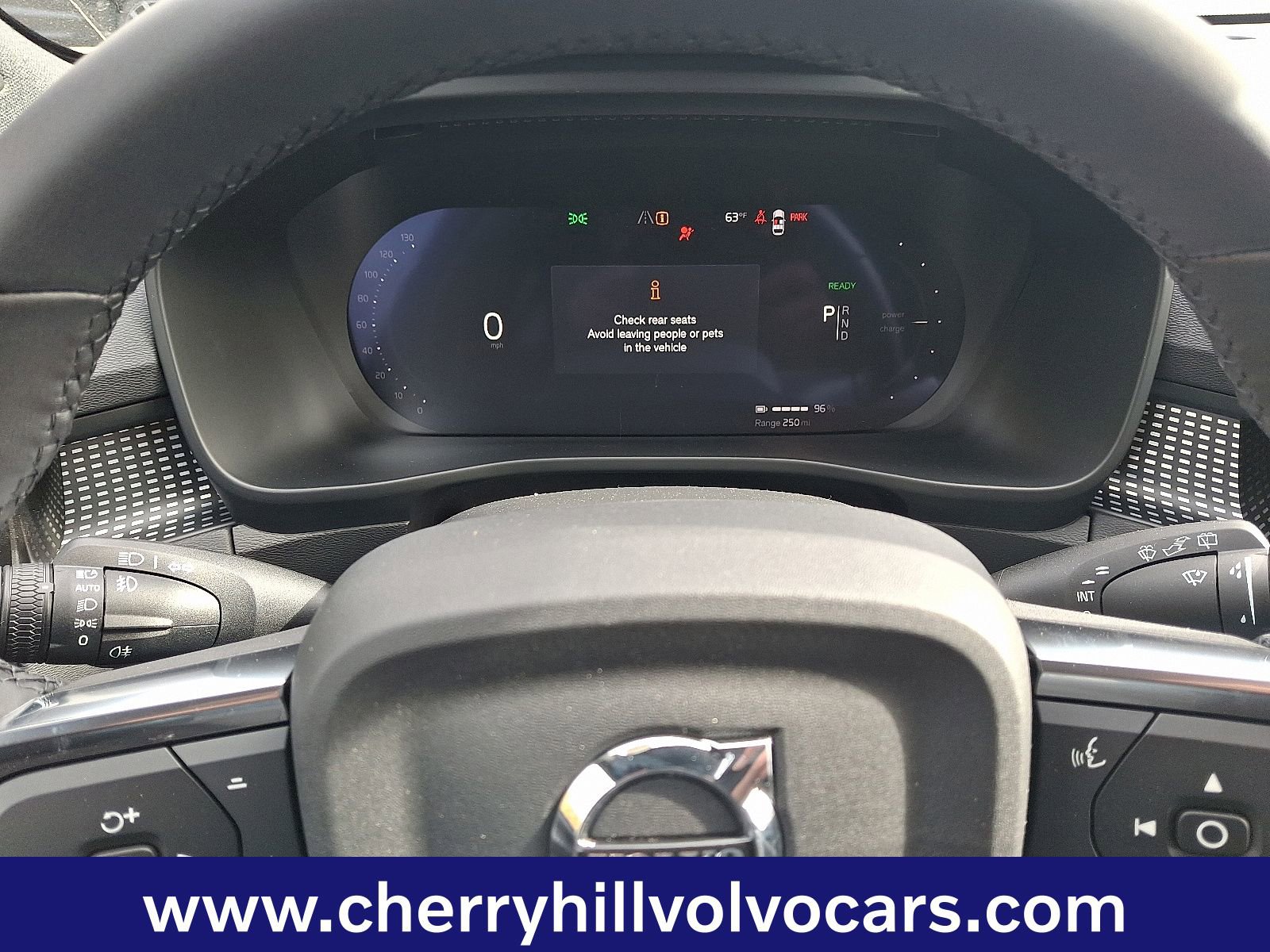 New 2026 Volvo EX40 Plus w/ Climate Package image 16