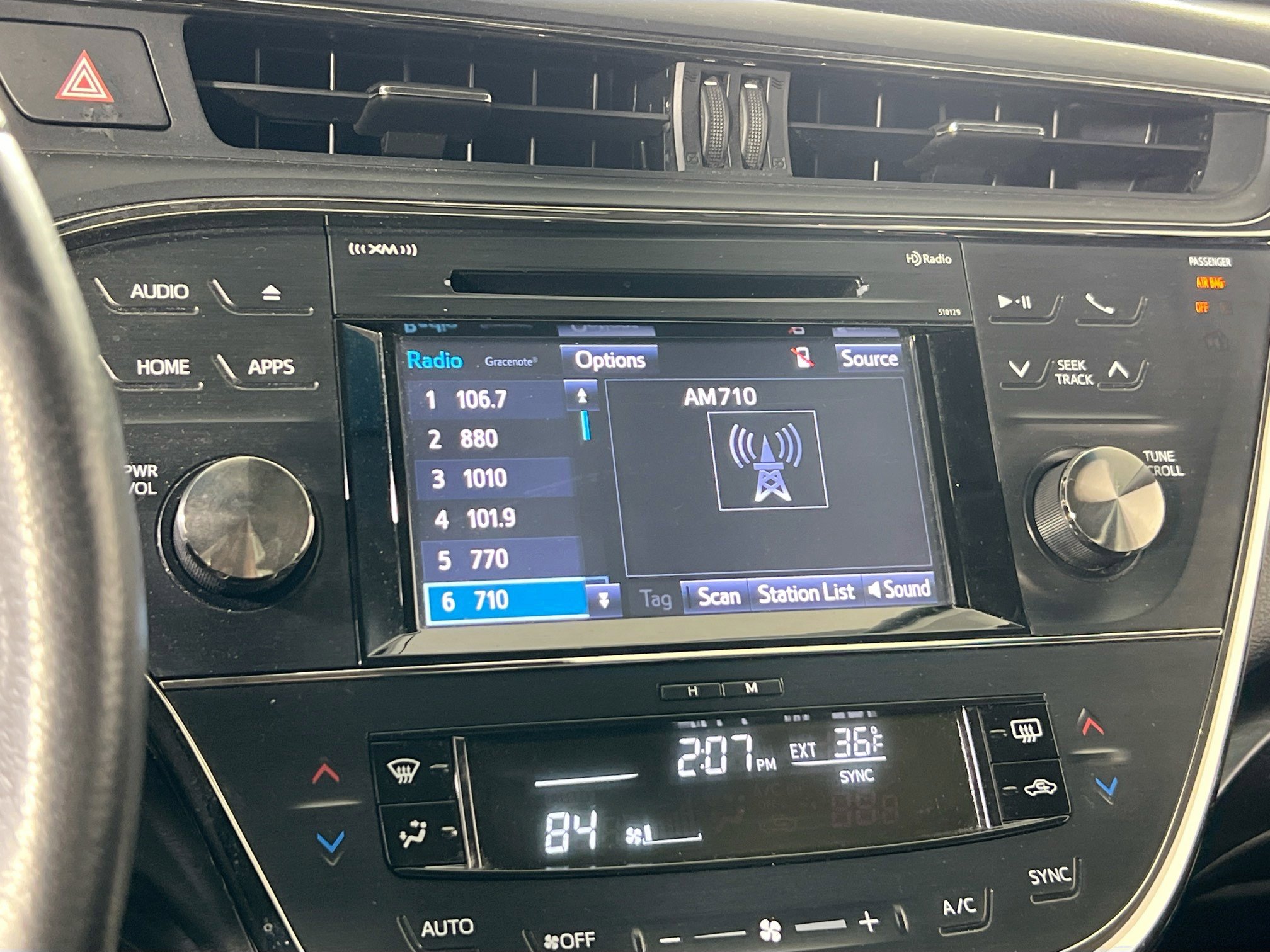 Used 2017 Toyota Avalon XLE image 14