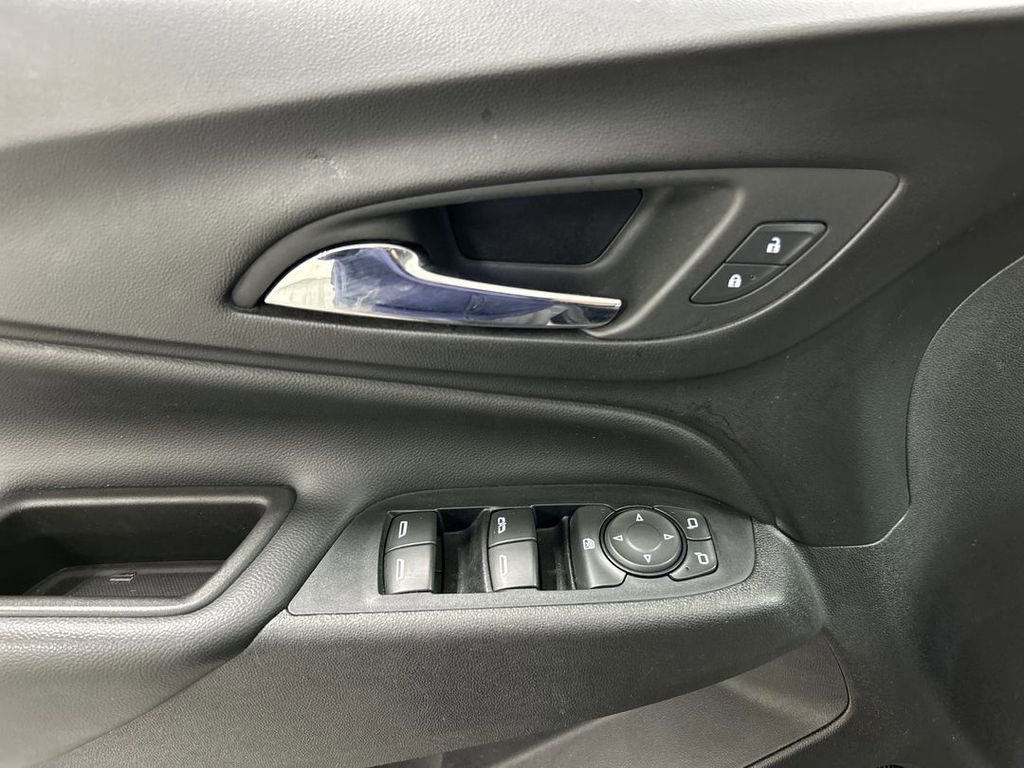 Used 2019 Chevrolet Equinox LT AWD/4WD image 11
