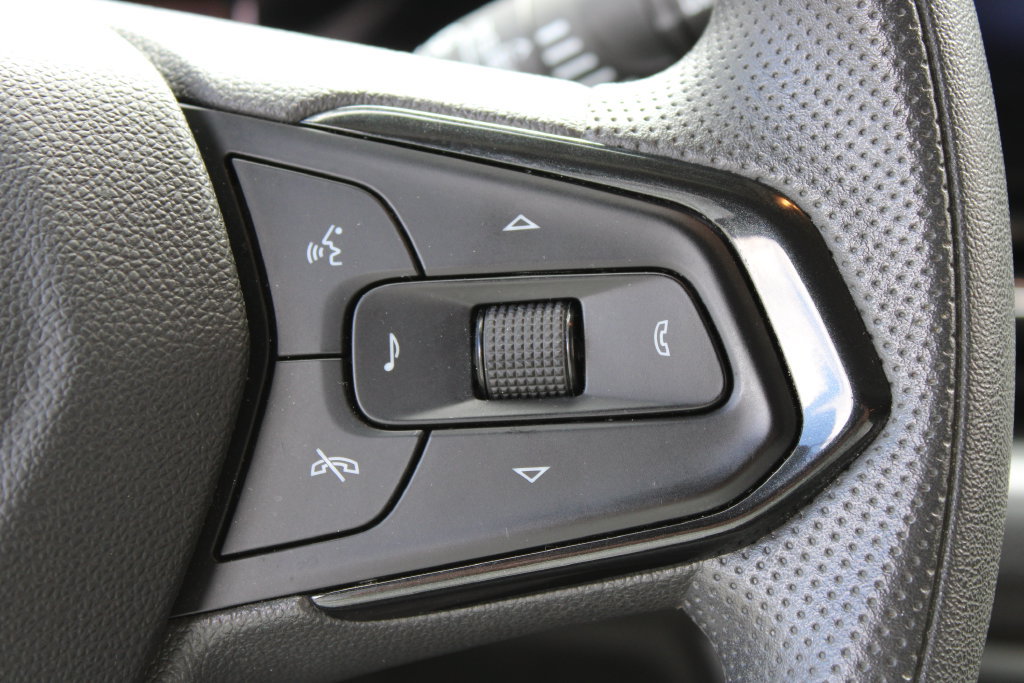 Used 2025 Chevrolet TrailBlazer LT FWD image 15