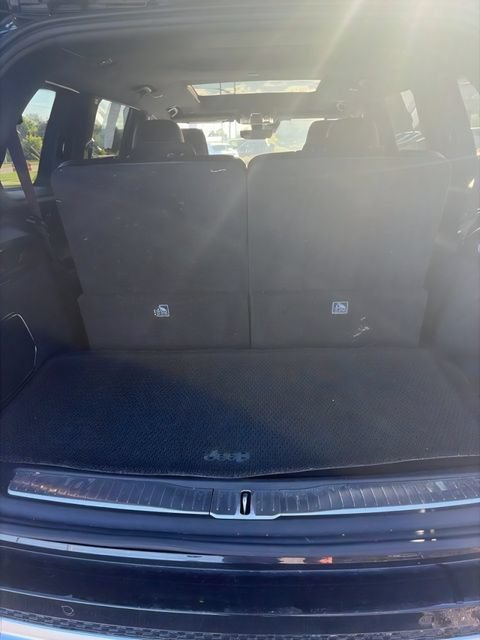 Used 2023 Jeep Grand Cherokee L Summit AWD/4WD image 15