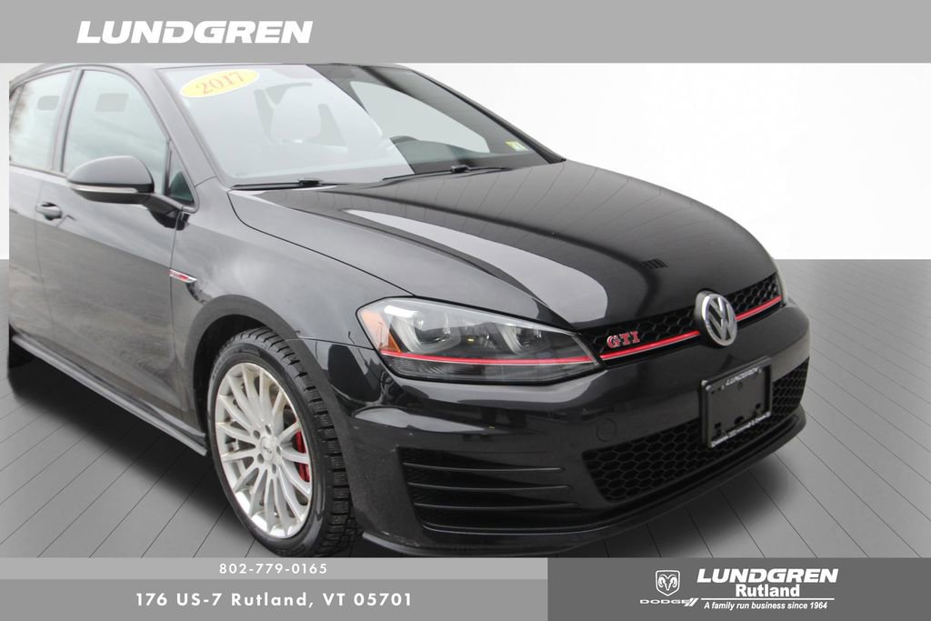 Used 2017 Volkswagen Golf 4-Door image 41
